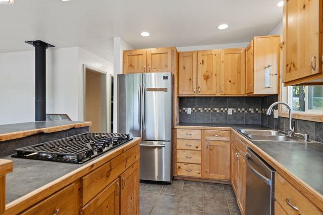 20485 Soulsbyville Rd, Soulsbyville, CA 95372