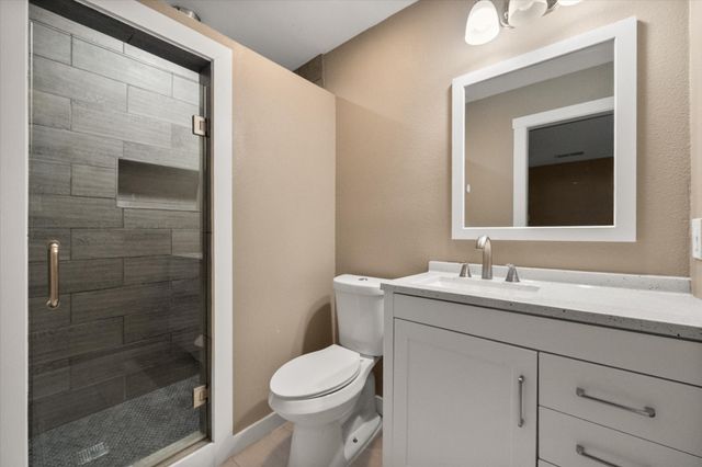 5806 Village Glen Trail, Arlington, TX 76016