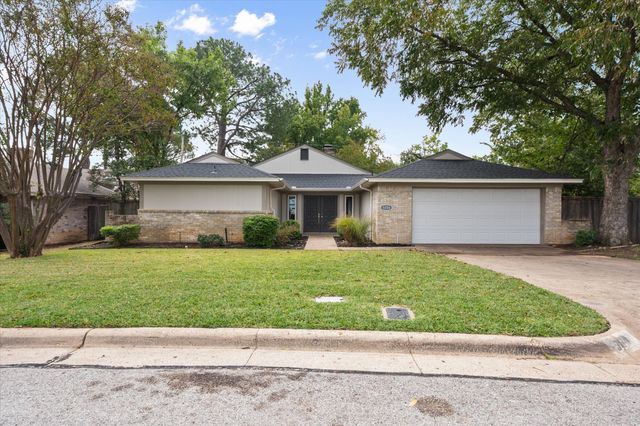 5806 Village Glen Trail, Arlington, TX 76016