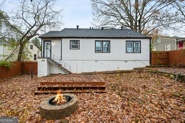 819 Blossom Street SW, Atlanta, GA 30310