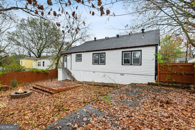 819 Blossom Street SW, Atlanta, GA 30310