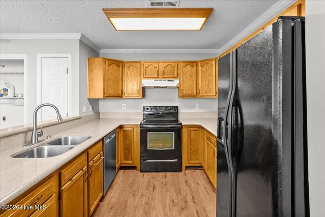 506 Westpark Circle, Winston Salem, NC 27103