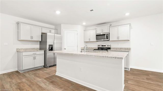 393 Middleton Drive, Lexington, NC 27295