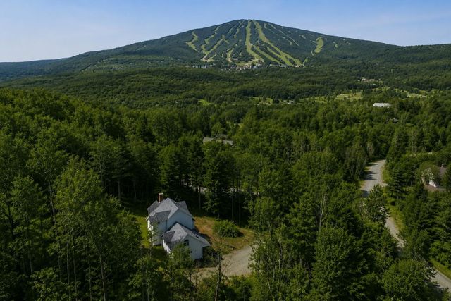 153 High Meadow Road, Winhall, VT 05340