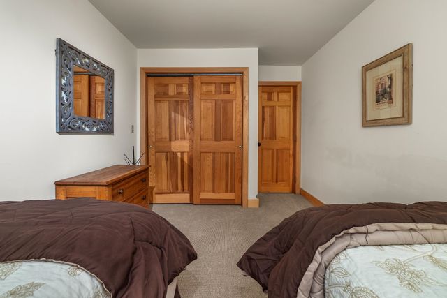 153 High Meadow Road, Winhall, VT 05340