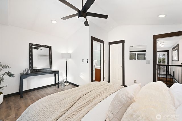 4570 36th Avenue W, Seattle, WA 98199