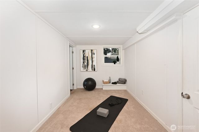 4570 36th Avenue W, Seattle, WA 98199