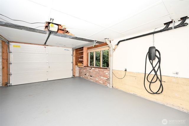 4570 36th Avenue W, Seattle, WA 98199