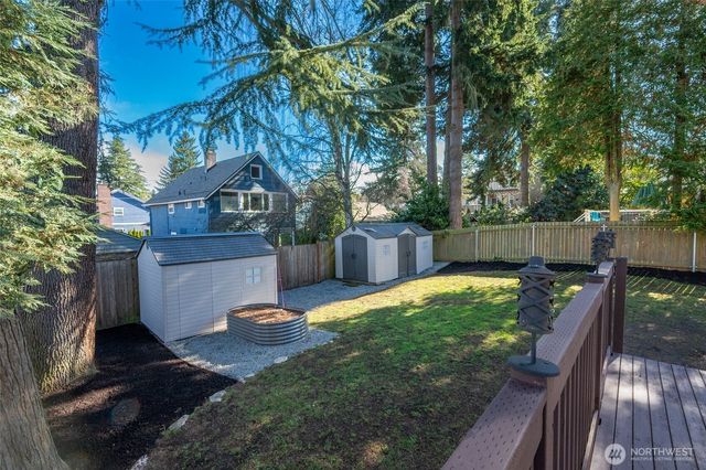 4570 36th Avenue W, Seattle, WA 98199