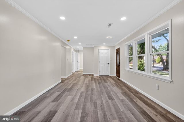 306 MAY CT, West Deptford, NJ 08096