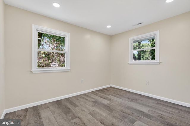306 MAY CT, West Deptford, NJ 08096