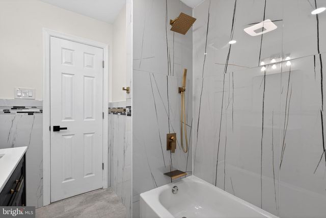 306 MAY CT, West Deptford, NJ 08096