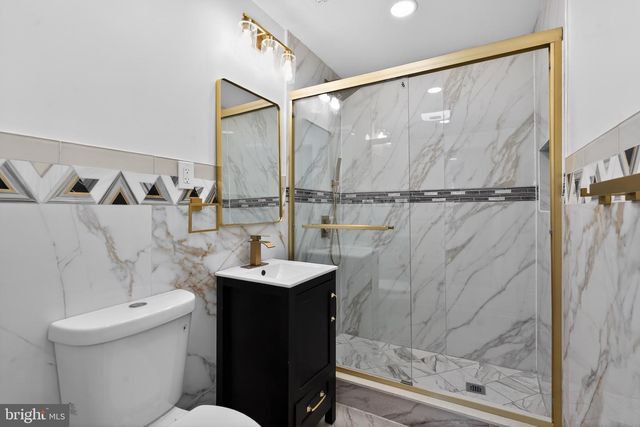 306 MAY CT, West Deptford, NJ 08096