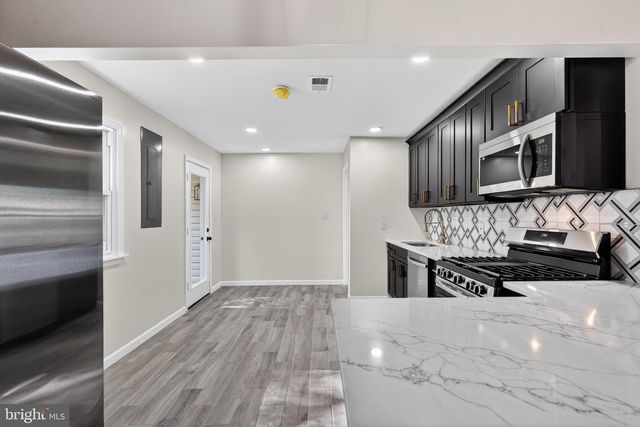 306 MAY CT, West Deptford, NJ 08096