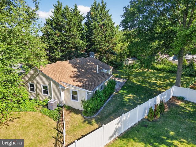 306 MAY CT, West Deptford, NJ 08096
