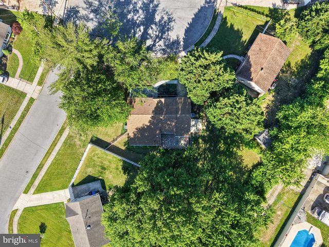 306 MAY CT, West Deptford, NJ 08096