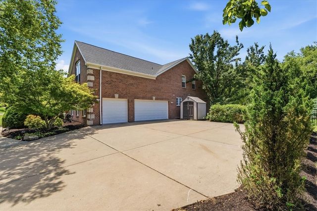 1634 Blackburn Heights DRIVE, Franklin Park, PA 15143