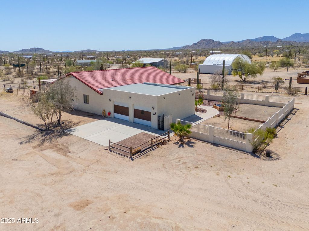209 S HIDDEN VALLEY Road, Maricopa, AZ 85139 — photo 3