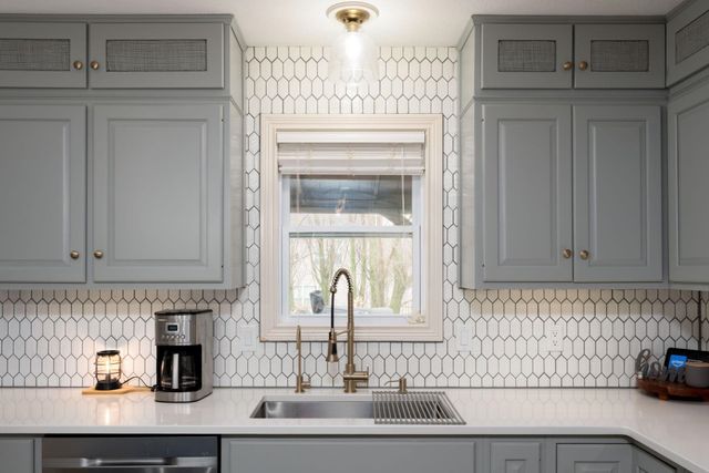 8603 Springberry Drive, Fort Wayne, IN 46818