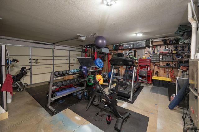 8603 Springberry Drive, Fort Wayne, IN 46818