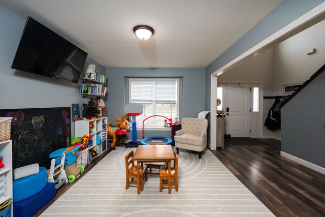 8603 Springberry Drive, Fort Wayne, IN 46818