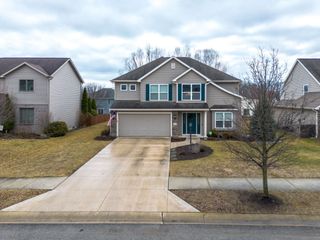 8603 Springberry Drive, Fort Wayne, IN 46818