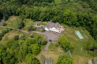 10 Sunny Ridge Road, Washington, CT 06793