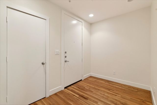 5055 Addison Circle 409, Addison, TX 75001