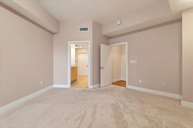 5055 Addison Circle 409, Addison, TX 75001