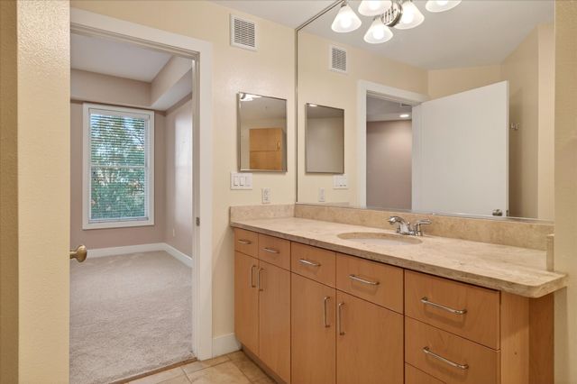 5055 Addison Circle 409, Addison, TX 75001