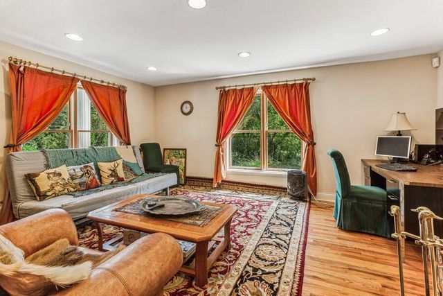 6460 E Galien Buchanan Road, Bertrand Twp, MI 49107