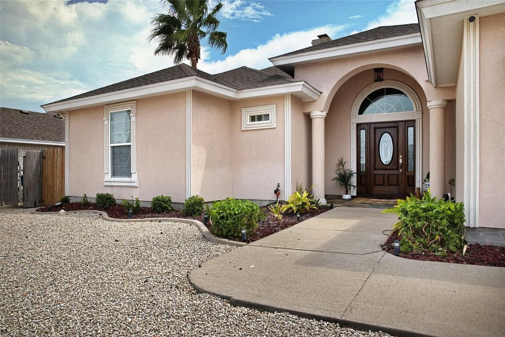 15614 Escapade Street, Corpus Christi, TX 78418