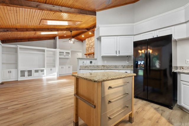 113 Cifuentes Way, Hot Springs Village, AR 71909