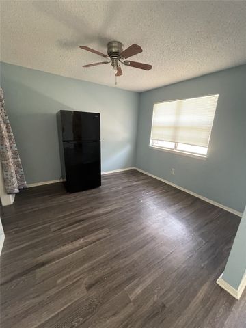 529 E Norwood Circle, Arlington, TX 76013