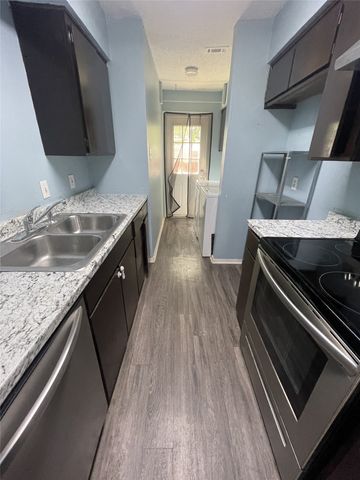 529 E Norwood Circle, Arlington, TX 76013