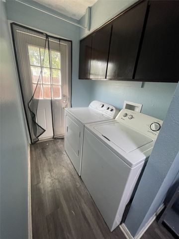 529 E Norwood Circle, Arlington, TX 76013