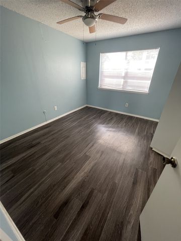 529 E Norwood Circle, Arlington, TX 76013