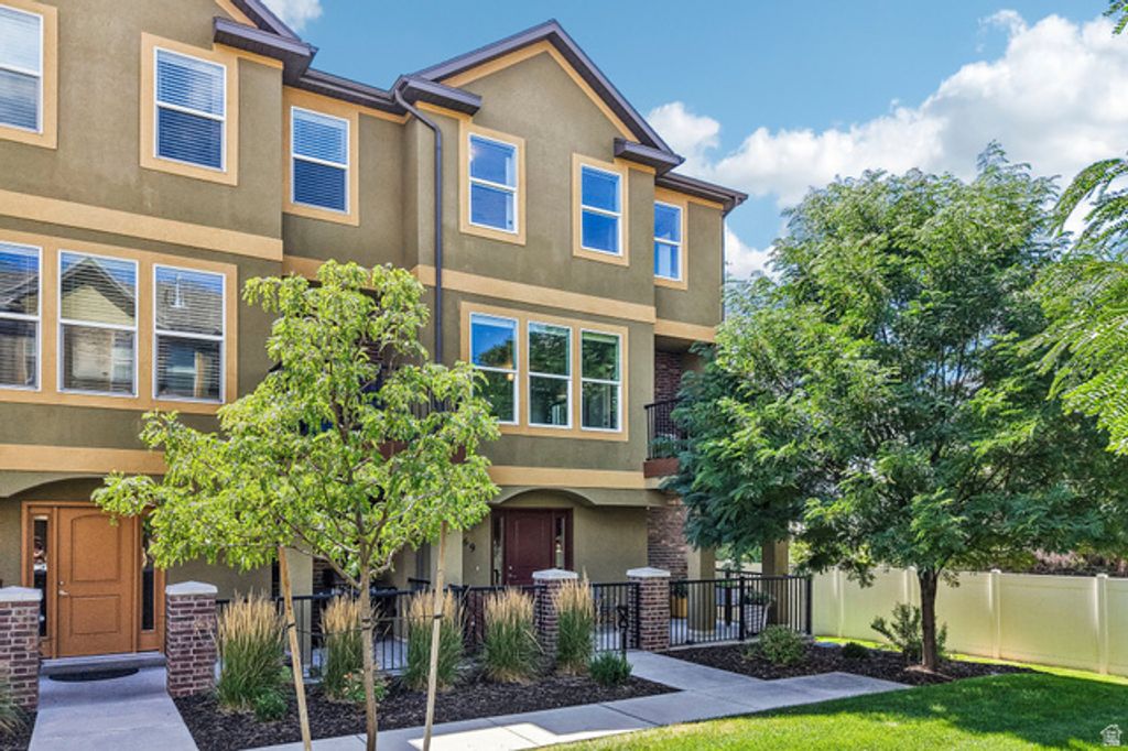 669 E FALCONER CT, Draper, UT 84020 — exterior