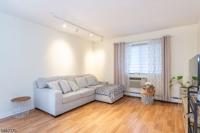 245 Anderson St 1A, Hackensack City, NJ 07601