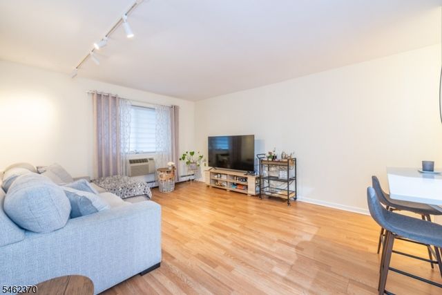 245 Anderson St 1A, Hackensack City, NJ 07601