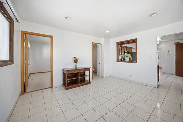 9013 ORIOLE Avenue, Morton Grove, IL 60053