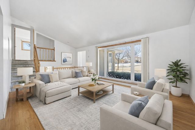 9013 ORIOLE Avenue, Morton Grove, IL 60053