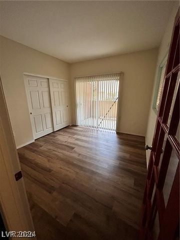 1050 East Cactus Avenue 1011, Las Vegas, NV 89183