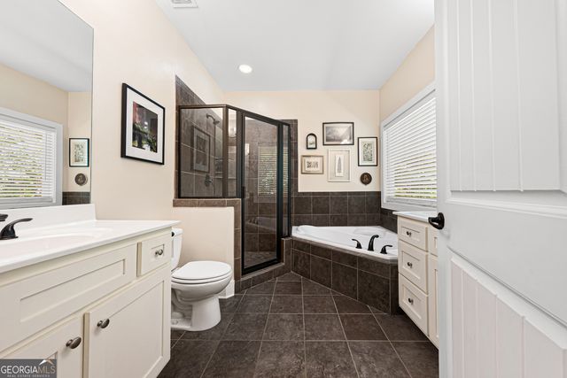 95 Village Drive, Hartwell, GA 30643
