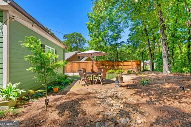 95 Village Drive, Hartwell, GA 30643