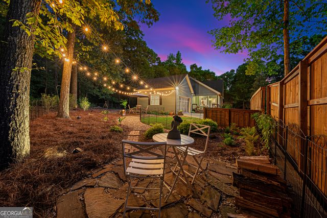 95 Village Drive, Hartwell, GA 30643