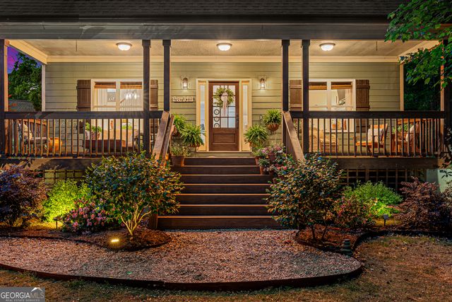 95 Village Drive, Hartwell, GA 30643