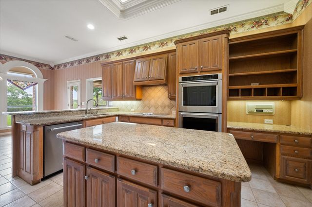 128 Rim Rock Road, Aledo, TX 76008
