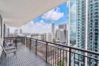999 SW 1st Ave 2115, Miami, FL 33130