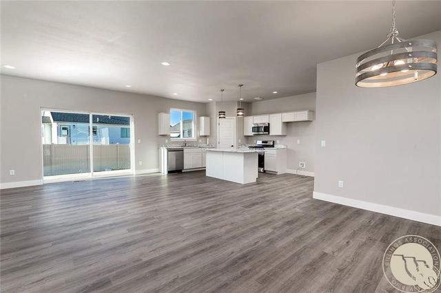 943 Madrid Drive, Billings, MT 59105